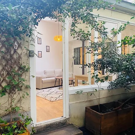Apartment Valmy